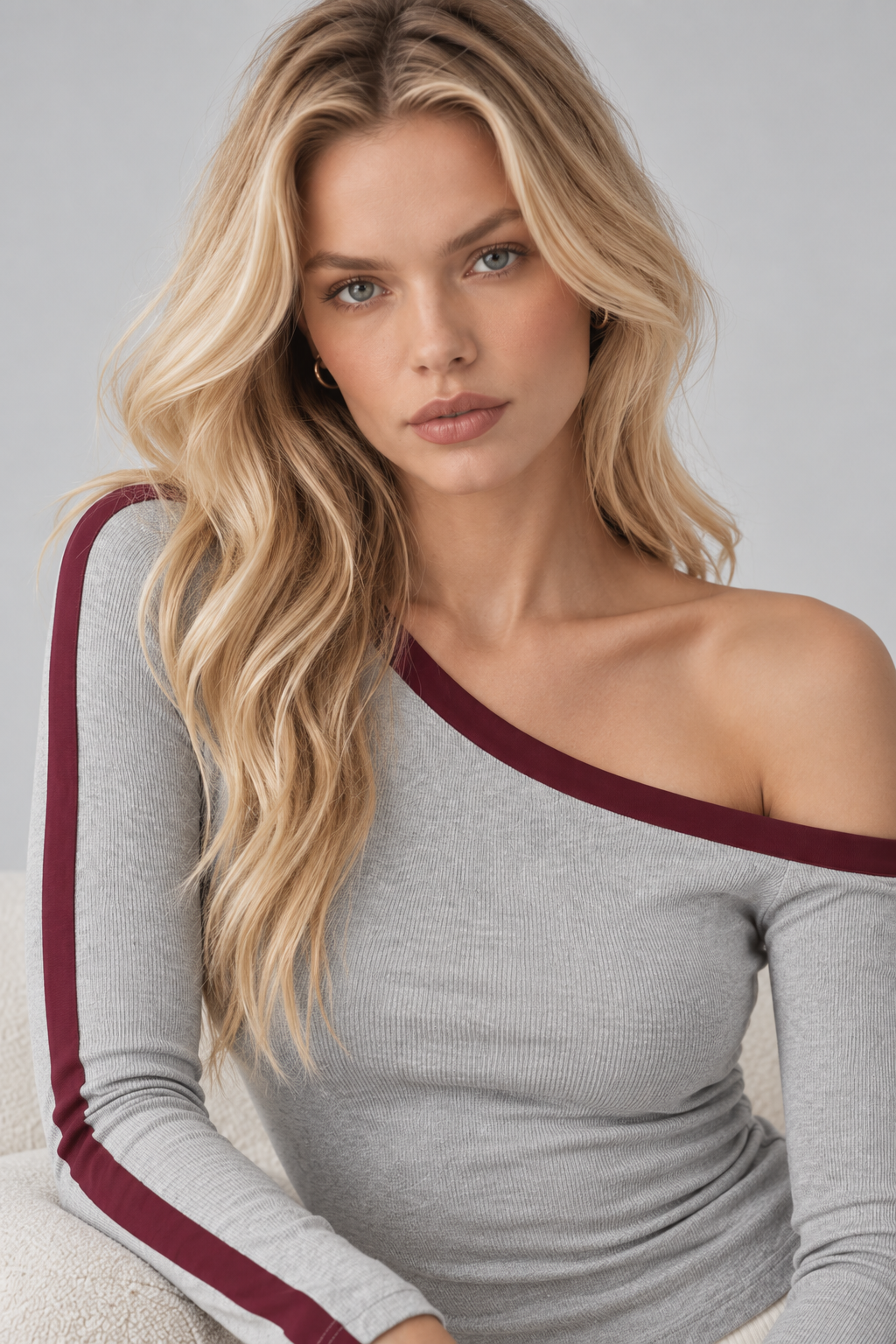 Women’s Color Block Off-the-Shoulder T-Shirt